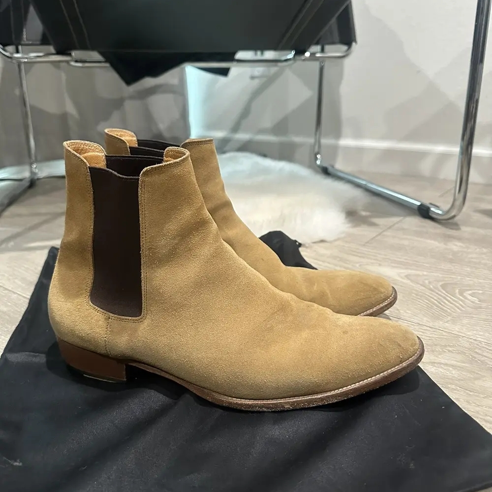 Saint Laurent Tan and Brown Chelsea Boots